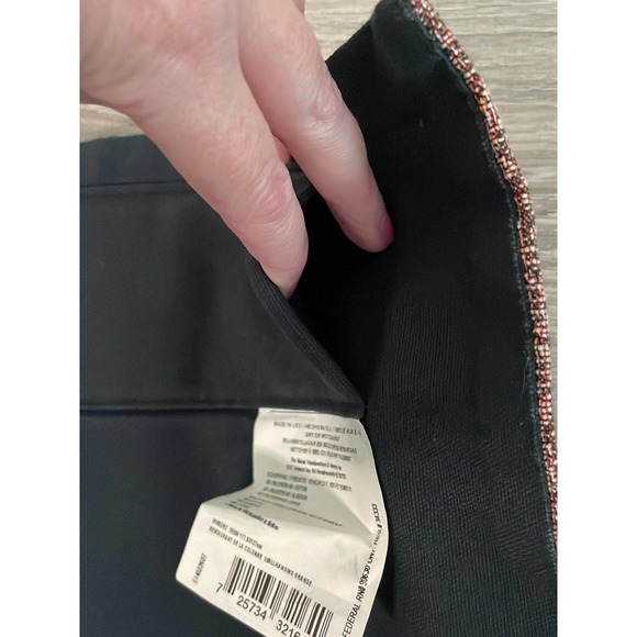 Beautiful Tapestry - Picture 8 of 8